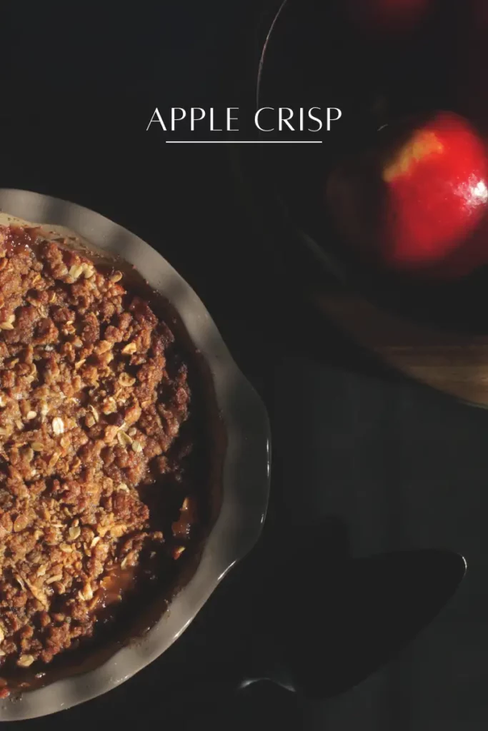 Apple crisp in pie pan